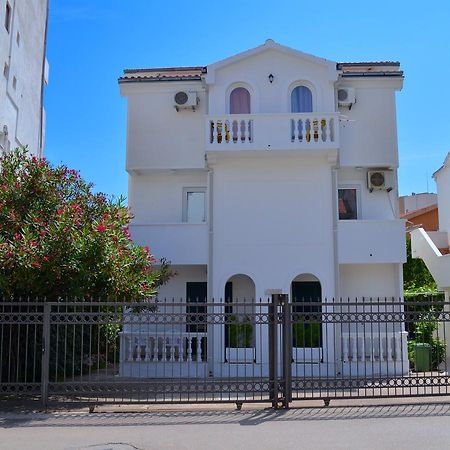 Amarillo Apartments Budva Ngoại thất bức ảnh
