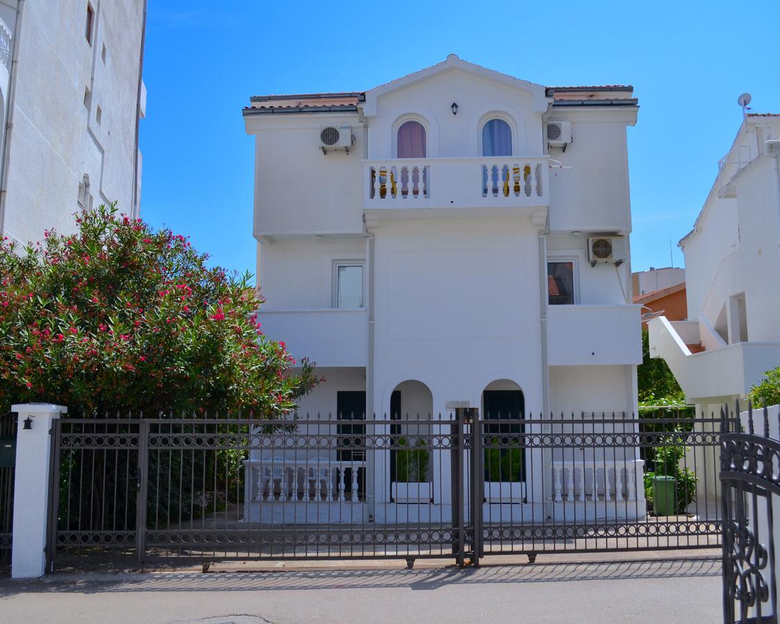 Amarillo Apartments Budva Ngoại thất bức ảnh
