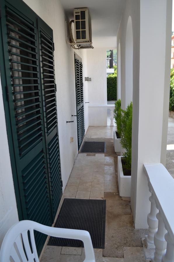 Amarillo Apartments Budva Ngoại thất bức ảnh