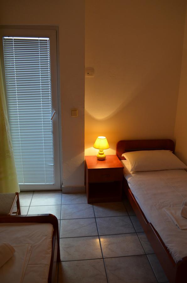 Amarillo Apartments Budva Ngoại thất bức ảnh