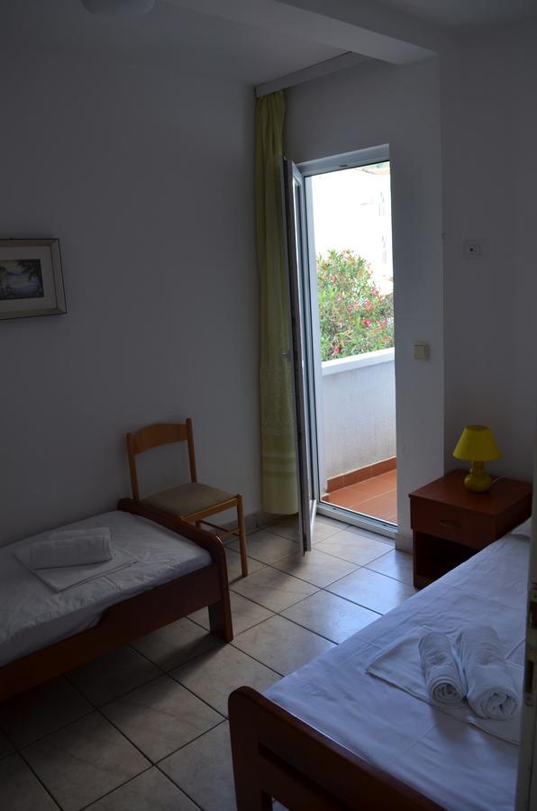 Amarillo Apartments Budva Ngoại thất bức ảnh