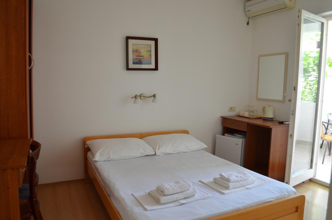 Amarillo Apartments Budva Ngoại thất bức ảnh