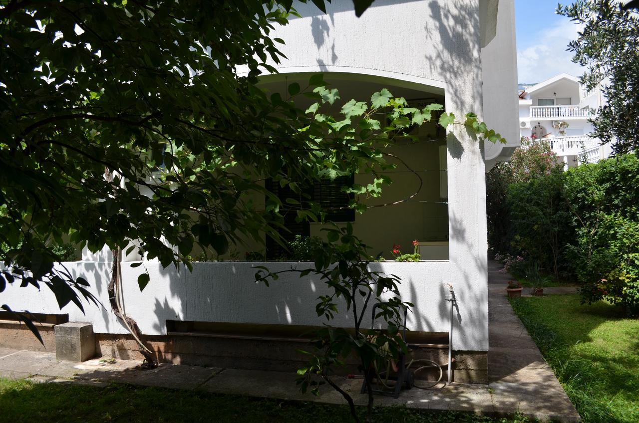 Amarillo Apartments Budva Ngoại thất bức ảnh